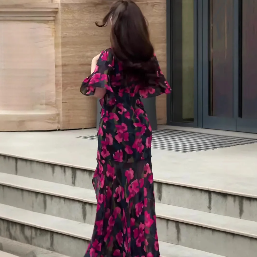 Retro V-neck trumpet sleeve printed dress