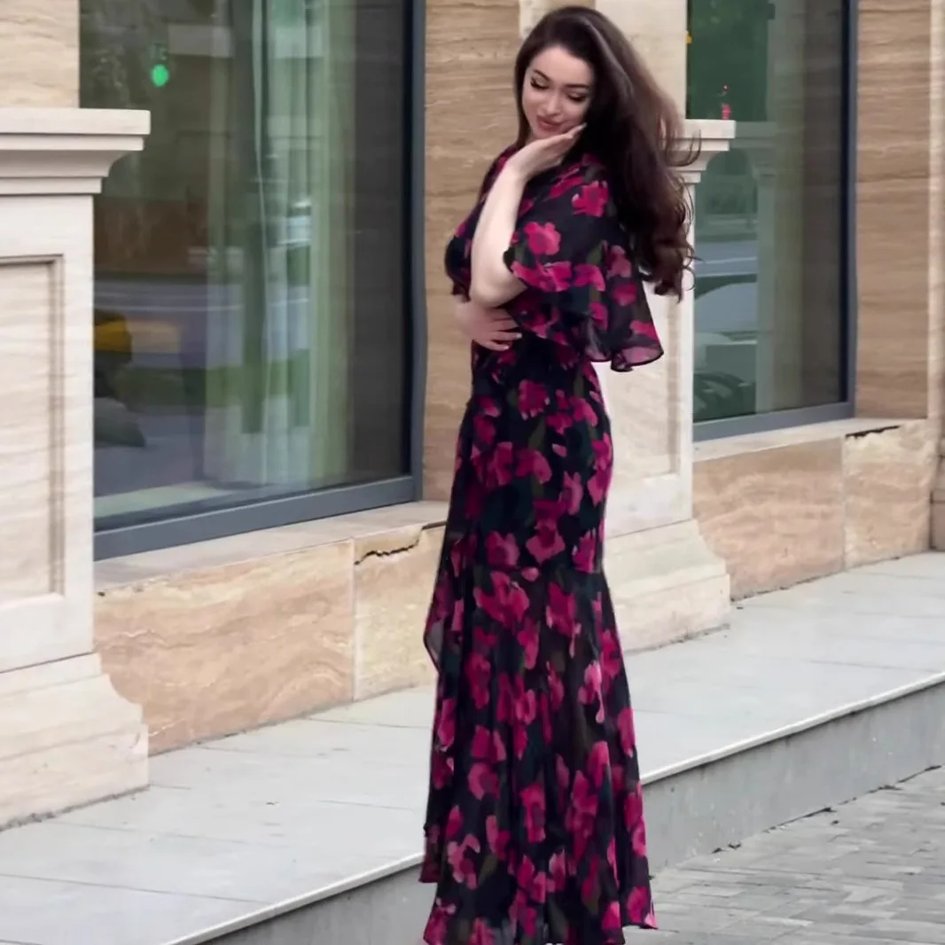 Retro V-neck trumpet sleeve printed dress