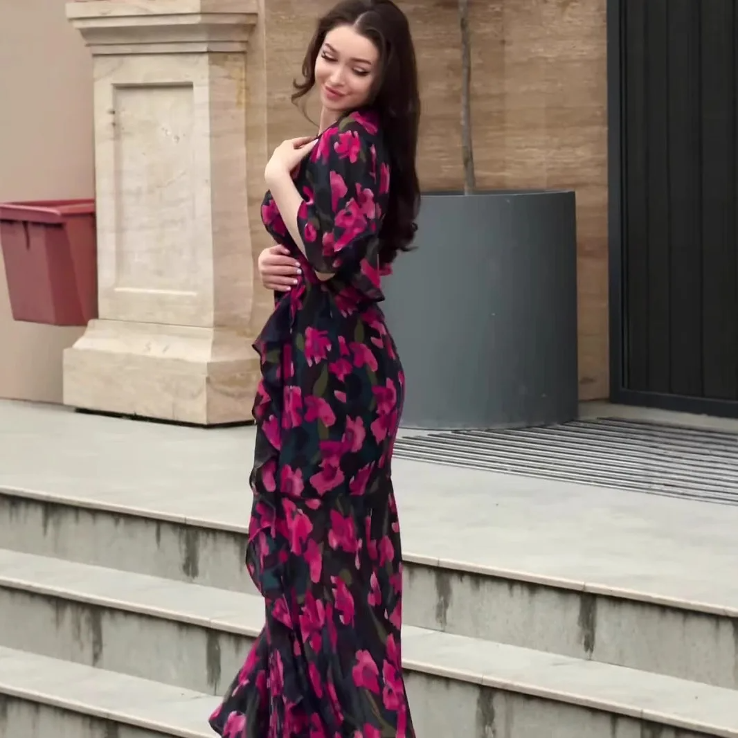 retro-v-neck-trumpet-sleeve-printed-dress